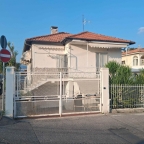 Visualizza le foto dell'immobile Visualizza le foto dell'immobile