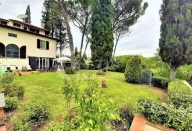 Visualizza le foto dell'immobile