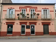 Visualizza le foto dell'immobile