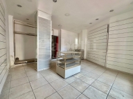 Visualizza le foto dell'immobile