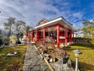 Visualizza le foto dell'immobile