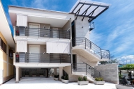 Visualizza le foto dell'immobile