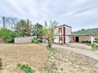 Visualizza le foto dell'immobile