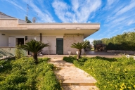 Visualizza le foto dell'immobile