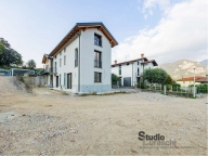 Visualizza le foto dell'immobile