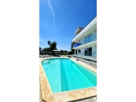 Visualizza le foto dell'immobile