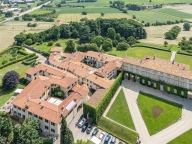 Visualizza le foto dell'immobile