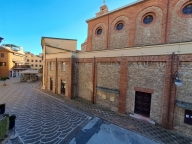 Visualizza le foto dell'immobile