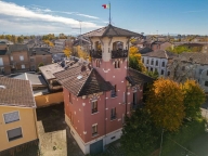 Visualizza le foto dell'immobile