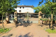 Visualizza le foto dell'immobile