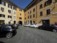 Visualizza le foto dell'immobile