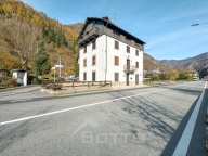 Visualizza le foto dell'immobile