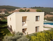 Visualizza le foto dell'immobile