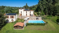 Visualizza le foto dell'immobile