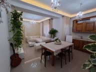 Visualizza le foto dell'immobile