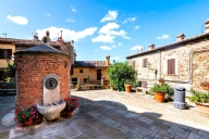 Visualizza le foto dell'immobile