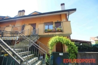 Visualizza le foto dell'immobile