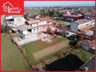 Visualizza le foto dell'immobile