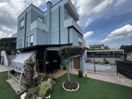 Visualizza le foto dell'immobile