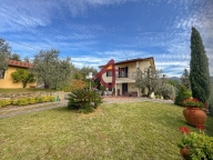 Visualizza le foto dell'immobile