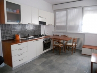 Visualizza le foto dell'immobile