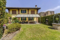 Visualizza le foto dell'immobile