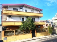 Visualizza le foto dell'immobile