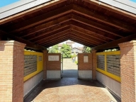 Visualizza le foto dell'immobile