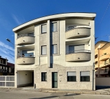 Visualizza le foto dell'immobile