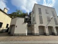 Visualizza le foto dell'immobile