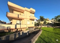 Visualizza le foto dell'immobile