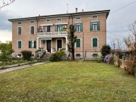 Visualizza le foto dell'immobile