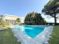 Visualizza le foto dell'immobile