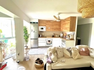 Visualizza le foto dell'immobile