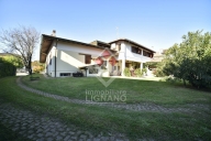 Visualizza le foto dell'immobile