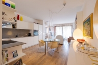 Visualizza le foto dell'immobile