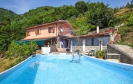 Visualizza le foto dell'immobile