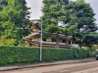 Vai alla scheda immobile Vai alla scheda immobile