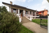 Visualizza le foto dell'immobile