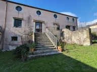 Visualizza le foto dell'immobile