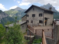 Visualizza le foto dell'immobile