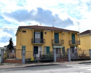 Visualizza le foto dell'immobile