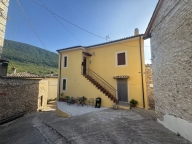 Visualizza le foto dell'immobile