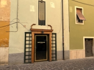 Visualizza le foto dell'immobile