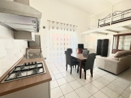 Visualizza le foto dell'immobile