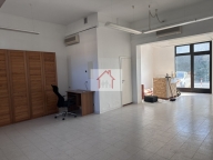 Visualizza le foto dell'immobile