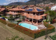 Visualizza le foto dell'immobile