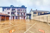 Visualizza le foto dell'immobile