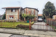 Visualizza le foto dell'immobile