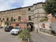 Visualizza le foto dell'immobile